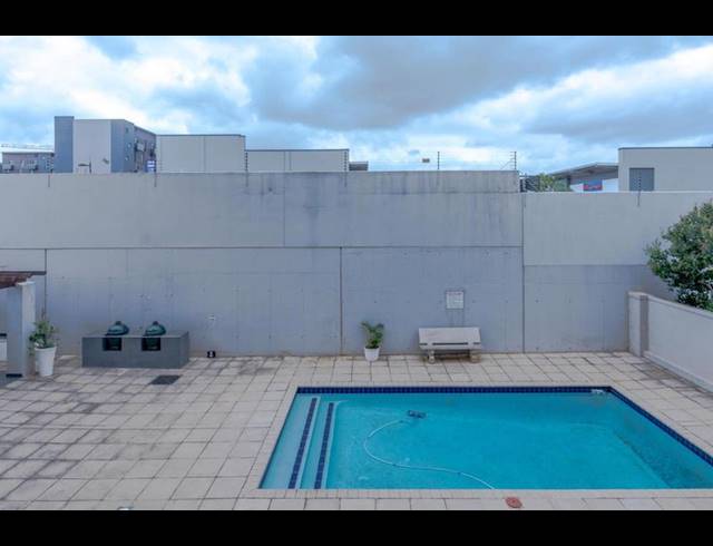 1 BEDROOM APARTMENT FOR SALE IN UMHLANGA RIDGE